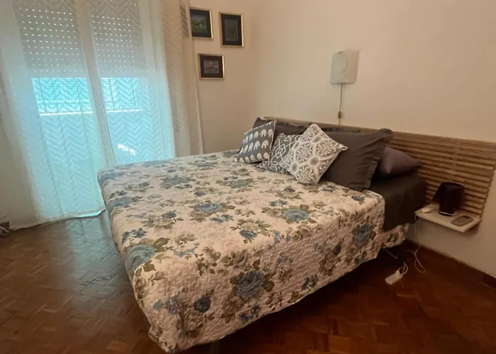 The Voice Of The Pope Apartment Rom
